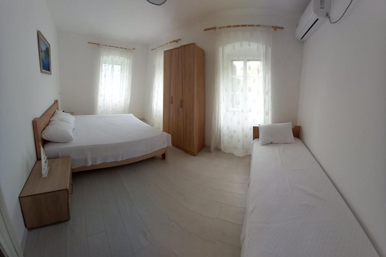 Apartments Dabovic Kotor Eksteriør billede