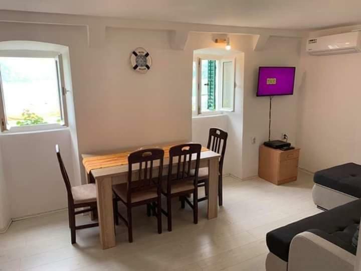 Apartments Dabovic Kotor Eksteriør billede