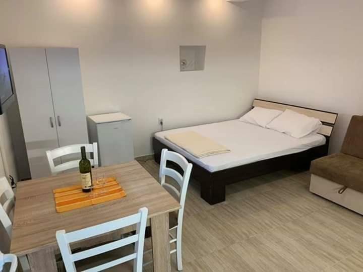 Apartments Dabovic Kotor Eksteriør billede